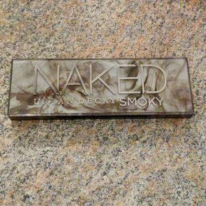 Urban Decay Naked smoky palette